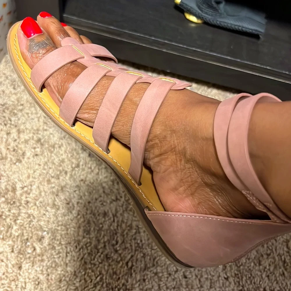 Blush American Eagle Sandals - Picture 4 of 8